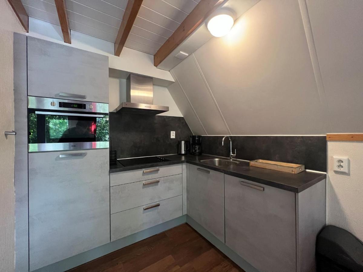 Het Familie Boshuisje - Vakantiewoning Op Prachtig Park Met Veel Faciliteiten Inc Ligbad Gramsbergen Luaran gambar