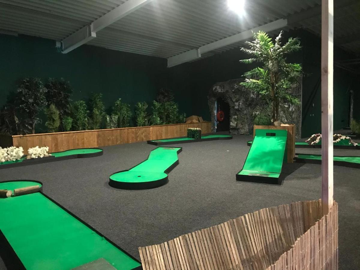 Het Familie Boshuisje - Vakantiewoning Op Prachtig Park Met Veel Faciliteiten Inc Ligbad Gramsbergen Luaran gambar