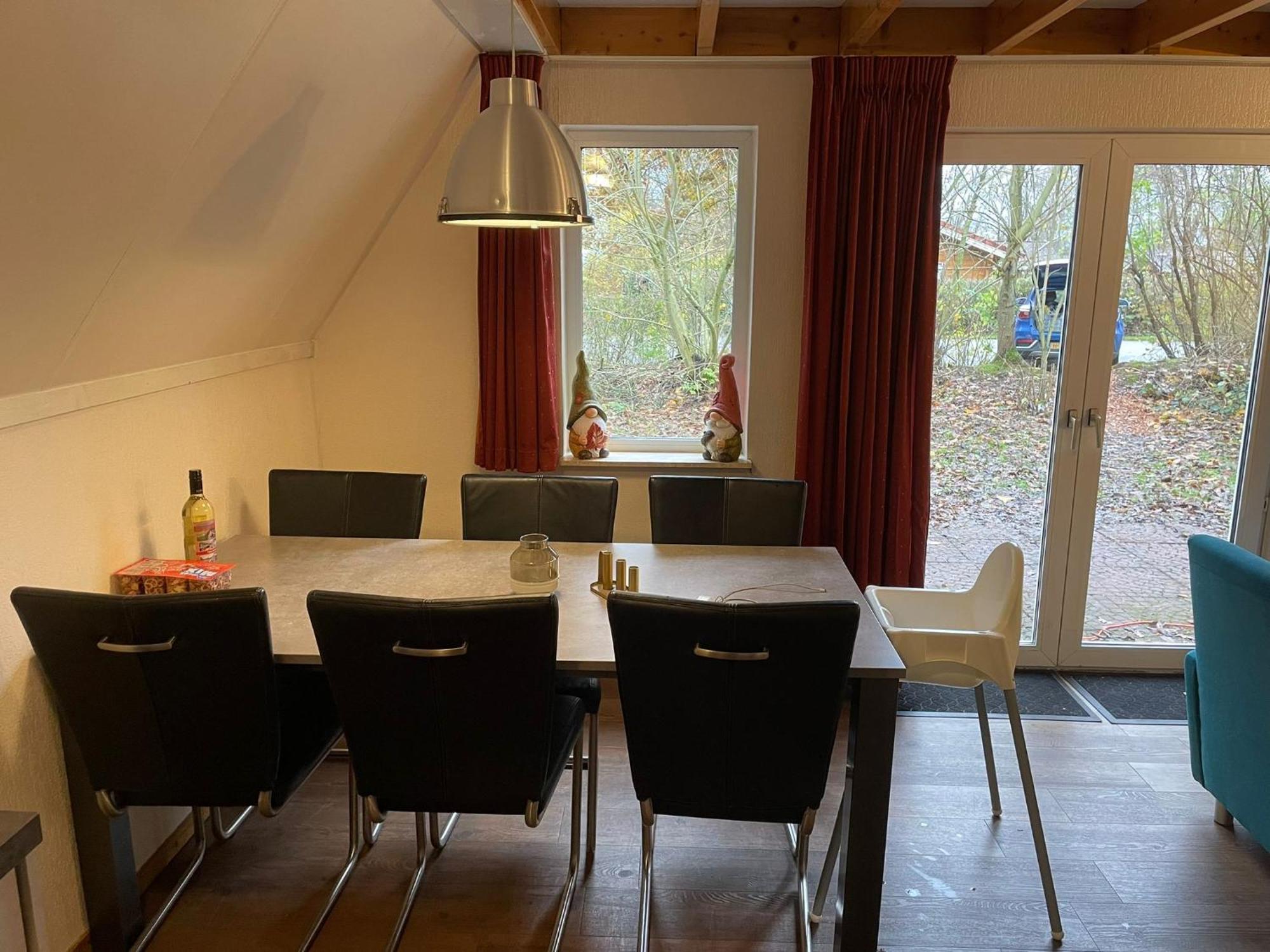 Het Familie Boshuisje - Vakantiewoning Op Prachtig Park Met Veel Faciliteiten Inc Ligbad Gramsbergen Luaran gambar