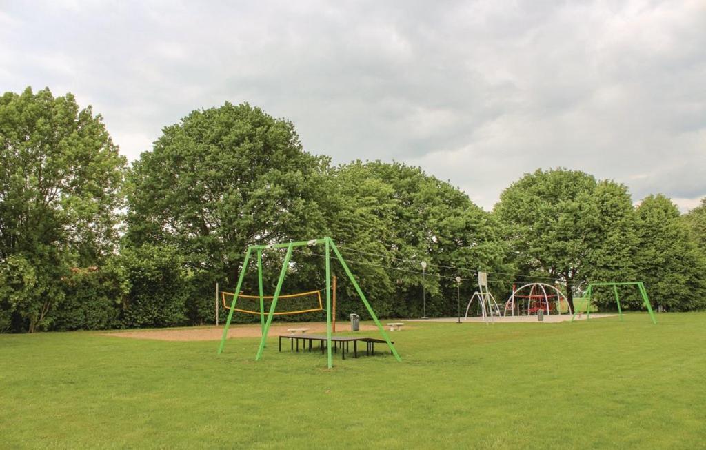 Het Familie Boshuisje - Vakantiewoning Op Prachtig Park Met Veel Faciliteiten Inc Ligbad Gramsbergen Luaran gambar
