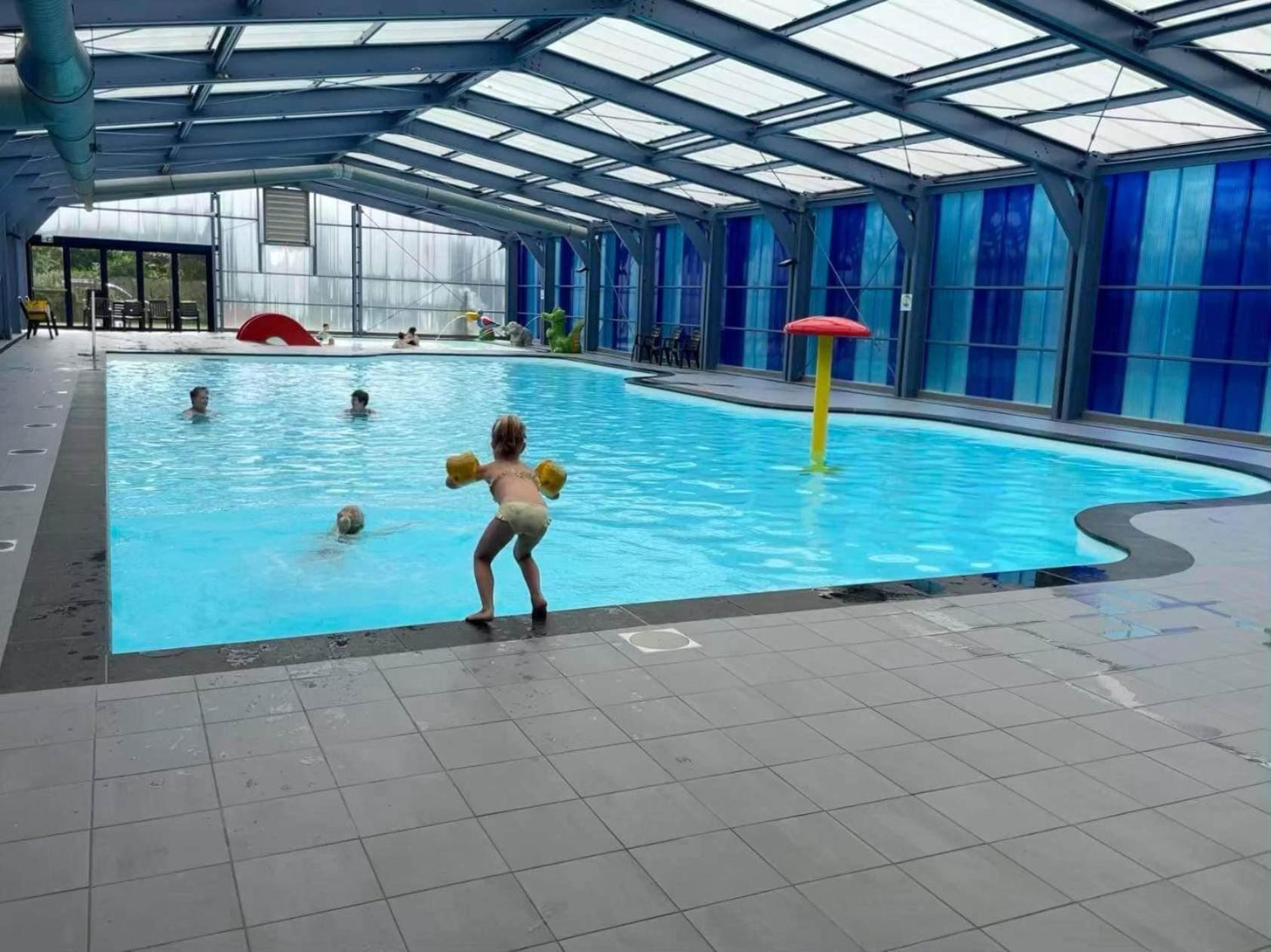Het Familie Boshuisje - Vakantiewoning Op Prachtig Park Met Veel Faciliteiten Inc Ligbad Gramsbergen Luaran gambar